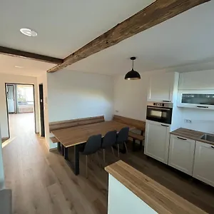  Apartment Frisch Renovierte